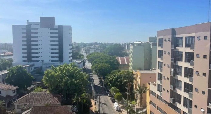 na foto, tempo em canoas