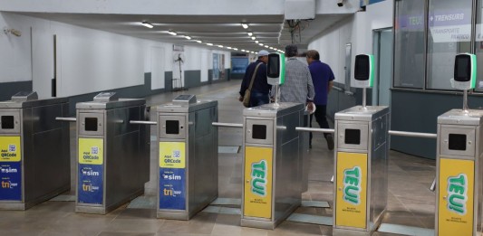 trensurb funcionamento