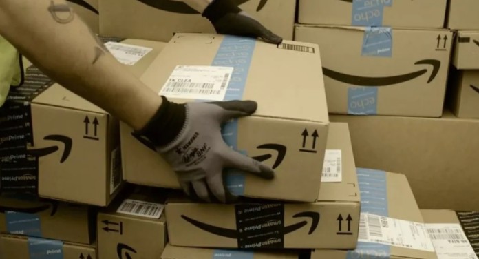Amazon abre 760 vagas no RS com salário de R$ 1.764 e sem exigir experiência; veja como se candidatar