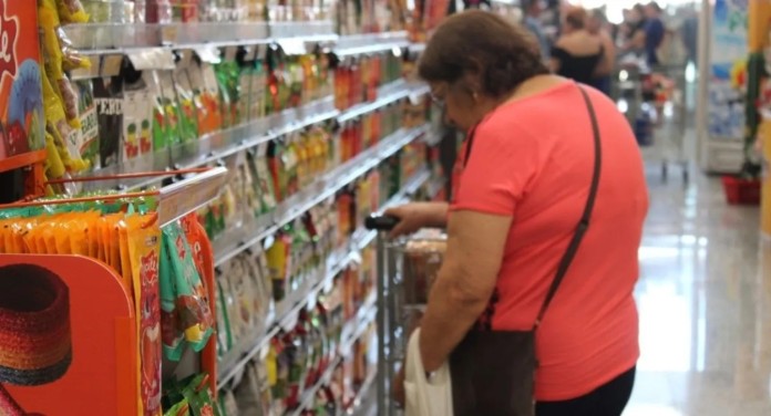 Vale-alimentação e refeição: o que vai mudar com as novas regras decretadas por Lula?