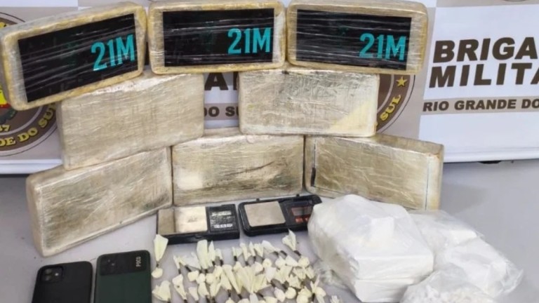 os materias apreendidos com a vovó presa