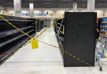 na foto, loja do carrefour que será substituída por uma filial do Zaffari
