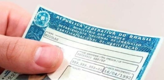 Mudanças na CNH: quem já pagou por aulas terá direito a reembolso? Entenda seus direitos Mudanças na CNH: quem já pagou por aulas terá direito a reembolso? Entenda seus direitos