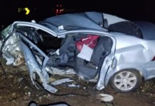 Mulher morre em grave acidente após perder o controle e colidir em árvore Mulher morre em grave acidente após perder o controle e colidir em árvore