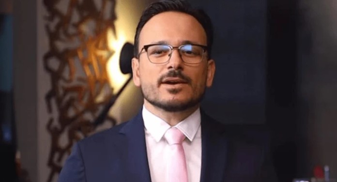 Professor de Direito é indiciado por 24 crimes sexuais no RS