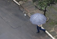 MetSul emite alerta vermelho para possibilidade de tempestades no RS; Veja áreas mais preocupantes, segundo meteorologistas MetSul emite alerta vermelho para possibilidade de tempestades no RS; Veja áreas mais preocupantes, segundo meteorologistas