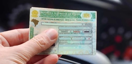 Nova regra da CNH pega brasileiros de surpresa e muda tudo para quem for fazer a habilitação