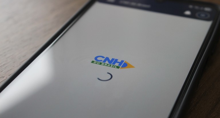 CNH do Brasil: novo aplicativo permite tirar habilitação sem autoescola e consultar instrutores autônomos