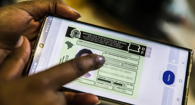 CNH do Brasil: versão digital substitui a de papel? O que ainda precisa pagar?