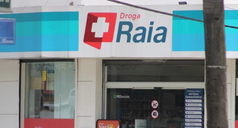 Anvisa proíbe venda de medicamentos de marcas próprias da Droga Raia