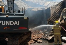 Incêndio em empresa de Nova Santa Rita já dura mais de 8 horas incêndio empresa nova santa rita
