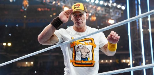 Foto mostra o lutador John Cena em sua turnê de despedida.