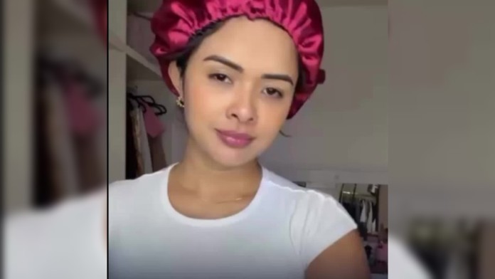 mulher espancada prédio