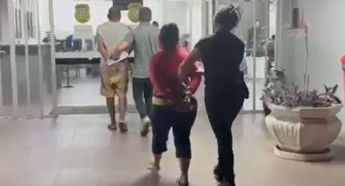 pai mãe presos Canoas