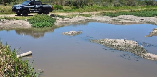 Por vingança, pai é preso suspeito de matar filho de 16 anos afogado Pai preso após matar filho afogado