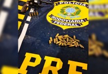 Passageiros de ônibus são presos com armas na BR-386 Passageiros foram presos na BR-386