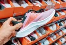 Programa Pé no Futuro: consulte quem vai receber o auxílio para comprar tênis e meia