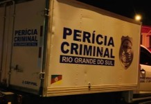 Homem é morto após invadir casa no RS e atacar moradores com facão Homem é morto após invadir casa no RS e atacar moradores com facão