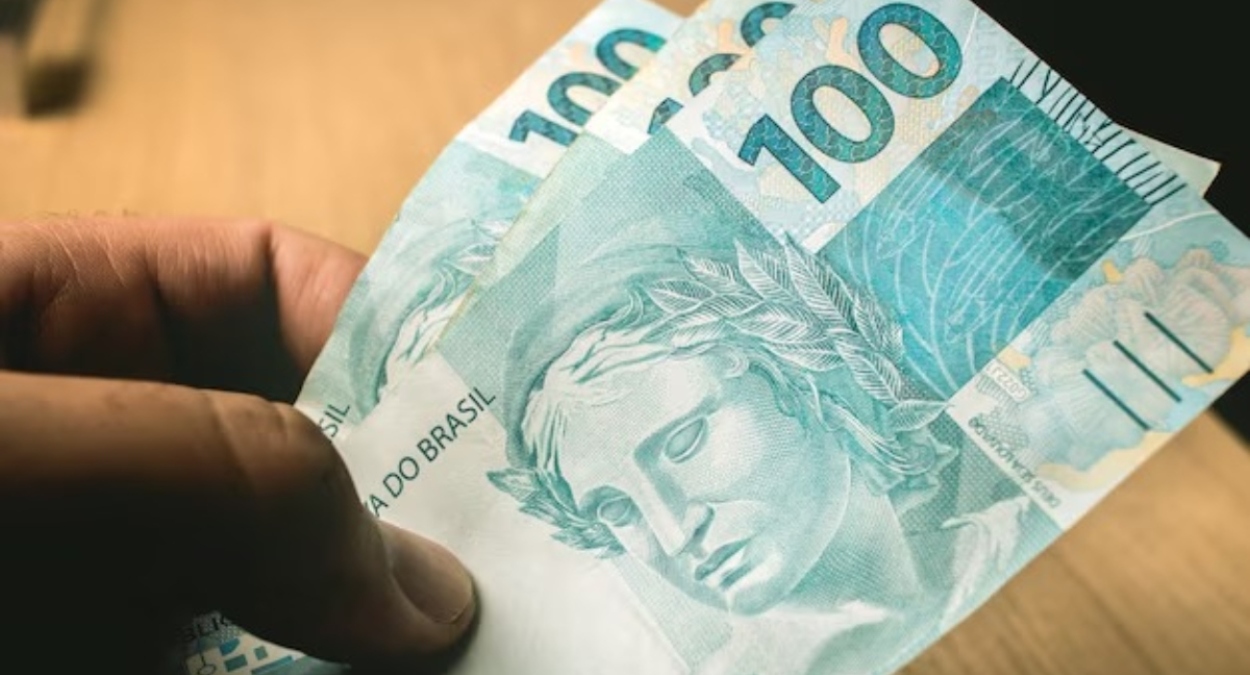 Pé-de-Meia 2026 terá pagamento em janeiro? Saiba quando valor caí na conta