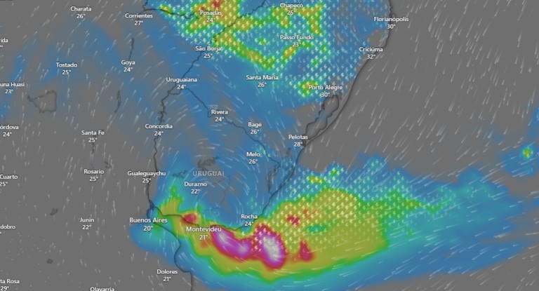 Imagem de satélite do Windy mostra ciclone extratropical passando em cima do Uruguai e afetando o clima no RS