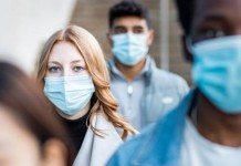 China rebate Trump e diz que Covid-19 pode ter começado nos Estados Unidos China rebate Trump e diz que Covid-19 pode ter começado nos Estados Unidos