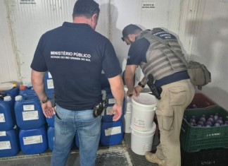 Famosa fábrica de suco é interditada no RS Famosa fábrica de suco é fechada no RS