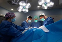 Médico é preso por cobrar de pacientes por cirurgias pelo SUS