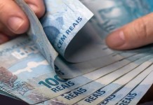 Milhares podem ter dinheiro esquecido sem saber: veja quem entra na lista do abono salarial 2026 Milhares podem ter dinheiro esquecido sem saber: veja quem entra na lista do abono salarial 2026