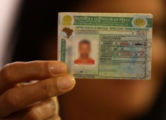 Motoristas podem perder a CNH com novo limite de pontos em 2026