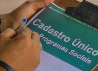 Empréstimo para quem tem CadÚnico: Caixa promete liberar até R$ 21 mil pelo Programa Acredita