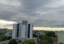 Frente fria no RS deverá mudar o tempo e derrubar temperaturas nos próximos dias Frente fria no RS deverá mudar o tempo e derrubar temperaturas nos próximos dias