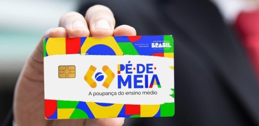 Pé-de-Meia: estudantes precisam atualizar cadastro para receber o benefício Estudantes do programa Pe-de-Meia devem atualizar dados até 2 de março para garantir a primeira parcela e manter o benefício ativo.