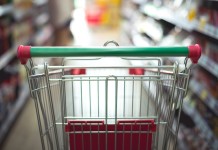 Supermercado é condenado por assédio após gerente pedir fotos íntimas à funcionária