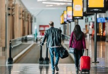 Passagens aéreas vão subir no Brasil após guerra no Oriente Médio; entenda os motivos Aumento das passagens aéreas preocupa viajantes com impacto da guerra no Oriente Médio; entenda o que irá acontecer.