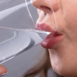 Água com ou sem gás? Qual é a melhor para a saúde? O veredito foi dado!