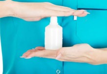 Anvisa manda recolher famosa marca de água oxigenada e alerta consumidores