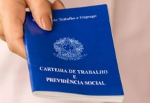 Faltar ao trabalho pode reduzir férias e regra pega muitos de surpresa