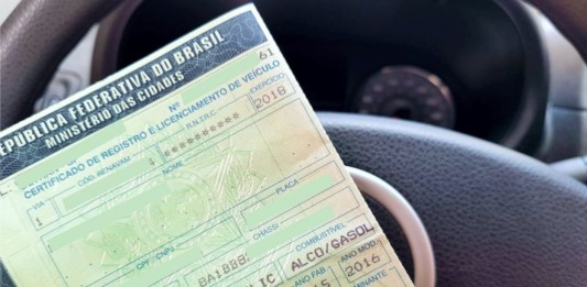 Senado propõe fim da taxa do licenciamento de veículos