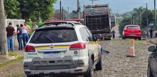 idosa atropelada caminhão de lixo montenegro