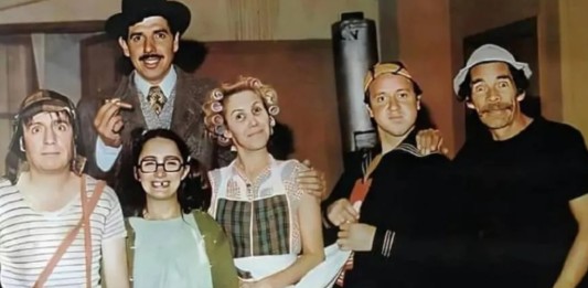 Famoso ator de Chaves morre aos 85 anos e fãs brasileiros que cresceram com o seriado lamentam perda e relembram personagem marcante
