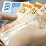 Projeção indica aumento gradual do salário mínimo até ultrapassar R$ 2 mil