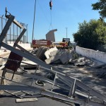 Caminhão que tombou na BR-116 em cima dos trilhos provoca efeito em cadeia na Trensurb; veja o que já se sabe