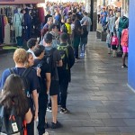 Filas tomam conta de estação da Trensurb após fechamento de trecho e passageiros enfrentam espera Filas tomam conta de estação da Trensurb após fechamento de trecho e passageiros enfrentam espera