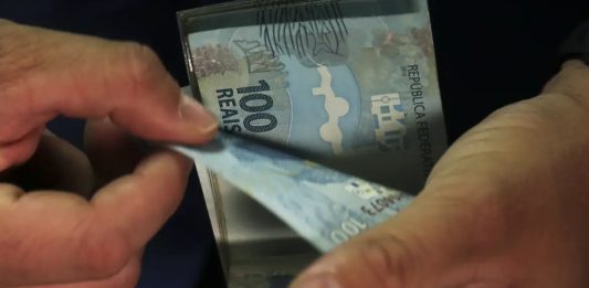 FGTS poderá ser usado por milhões de trabalhadores para quitar dívidas em 2026 💰