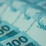 STF julga ações sobre aumento salarial de professores da rede pública brasileira.