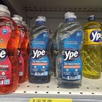 Detergente contaminado Ypê suspenso pela Anvisa continua sendo vendido em supermercado de Canoas; saiba os riscos de continuar usando o produto
