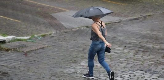 El Niño já começou? Fenômeno que pode mudar o clima do Brasil e aumentar o risco de enchentes no Sul acende alerta Fenômeno El Niño volta a ganhar força e pode provocar impactos importantes no clima brasileiro entre 2026 e 2027.