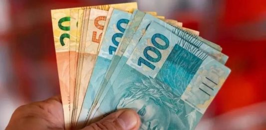 Famílias de baixa renda começam a receber novos pagamentos a partir de 17 de junho conforme o calendário oficial do governo.