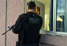 Polícia Civil faz operação contra grupo se passava por policiais para cometer roubos em Canoas