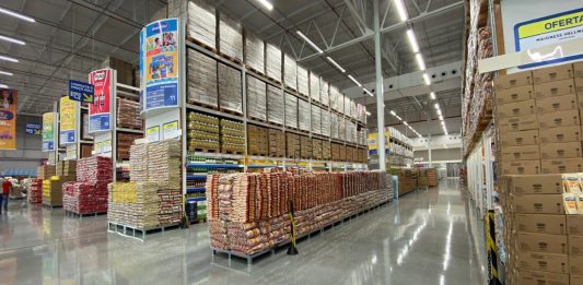 supermercado demite funcionários